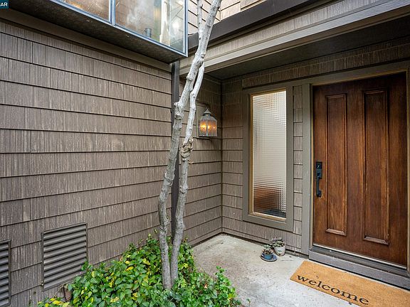 2nd image of 557 Monarch Ridge Dr