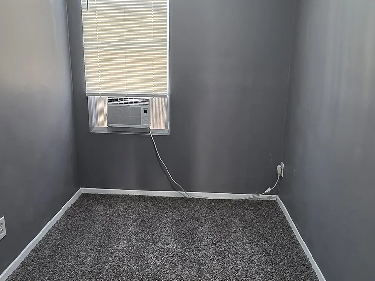 907 N Rosedale St — Photo 9