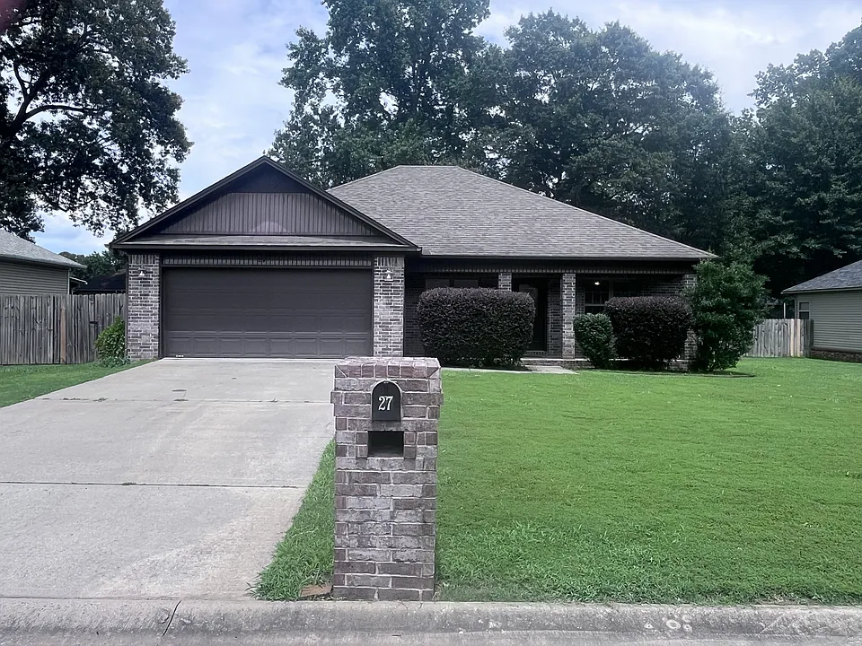 27 Trinity Dr