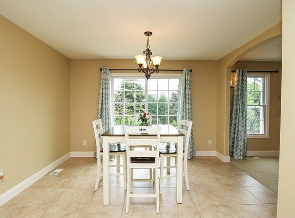 4th image of 3609 Pamela Dr