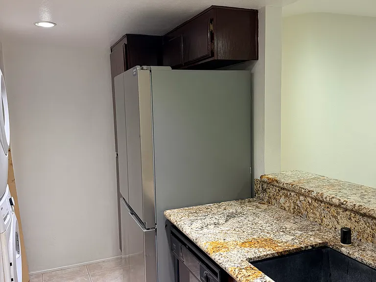 9424 Twin Trails Dr #103 — Photo 30