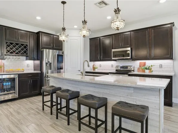 2023 Parson ST, NAPLES, FL 34120
