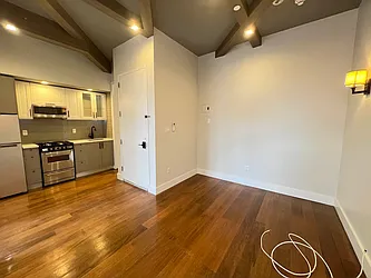 Rented by Tapiro Realty