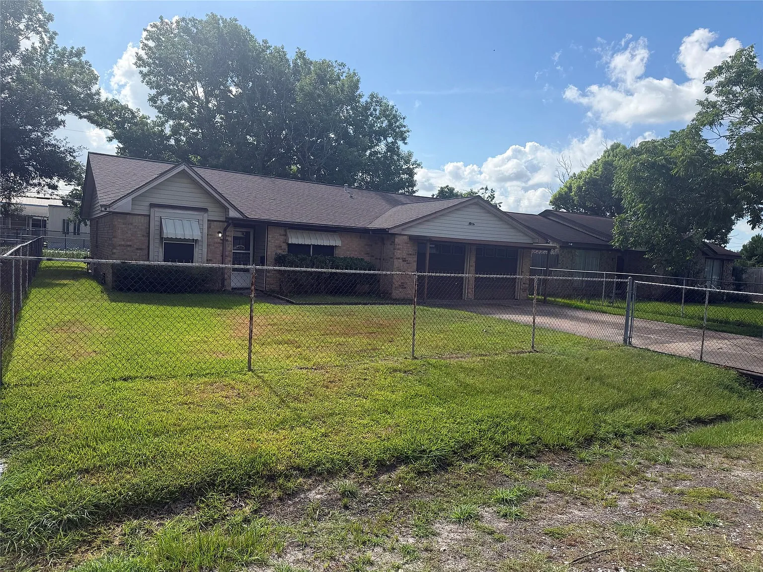 3 bed, 2.0 bath, 1310 sqft, $1,600 — Photo 4