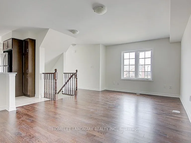 76 Casely Ave — Photo 12