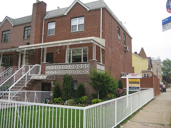 Corner view of home