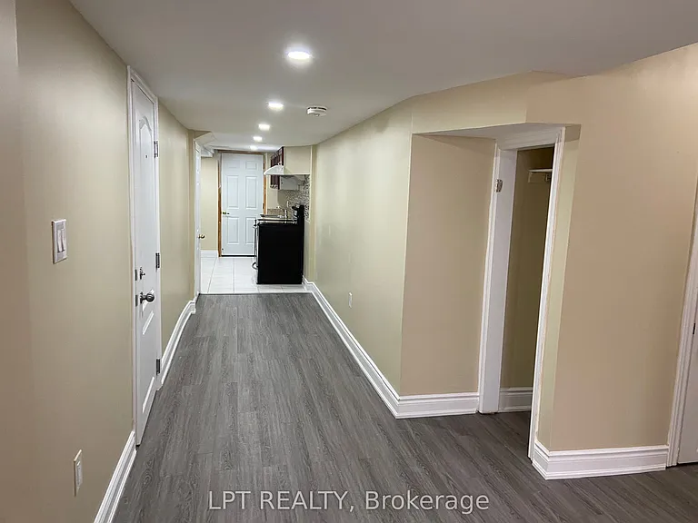 93 Templehill Rd #B — Photo 4