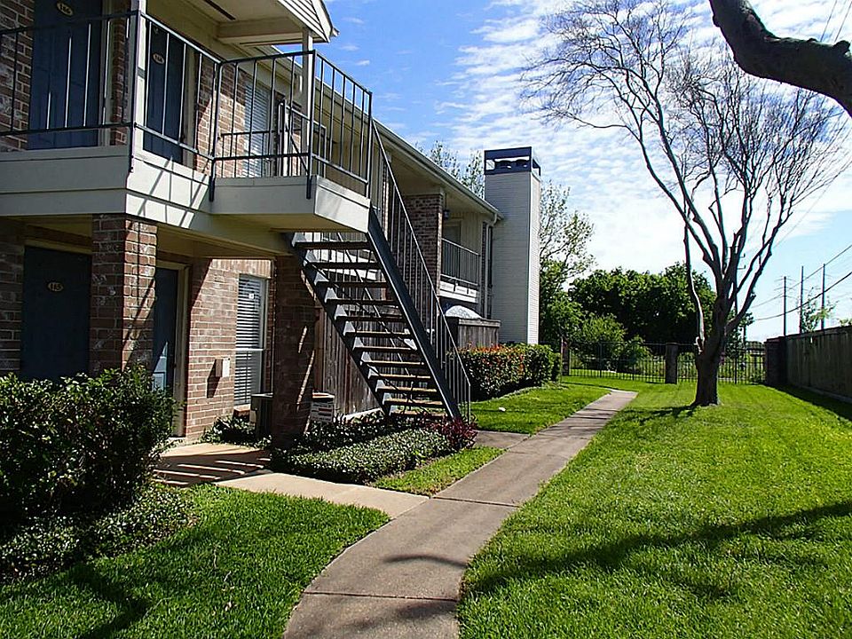 1st image of 3900 Woodchase Dr APT 167