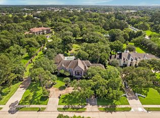 109 Sunset Dr, Friendswood, TX 77546