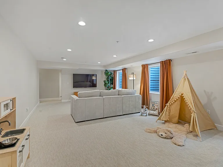 1873 E Oak Bend Dr — Photo 27