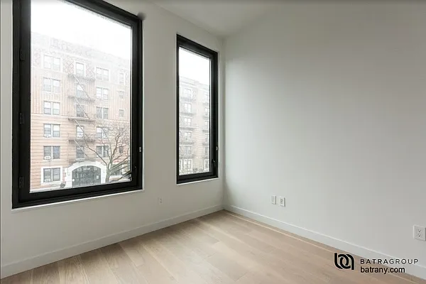 Rented by Batra Group Inc | media 22