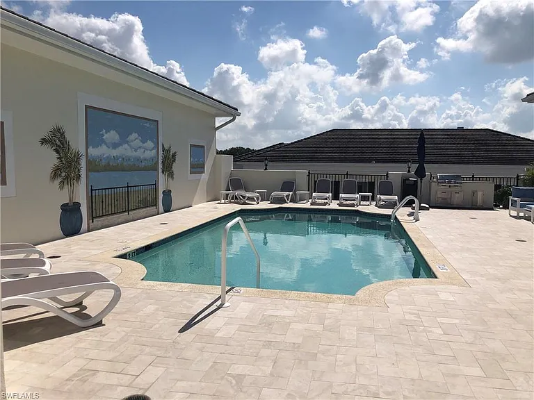 1400 Gulf Shore Blvd N #310 — Photo 33