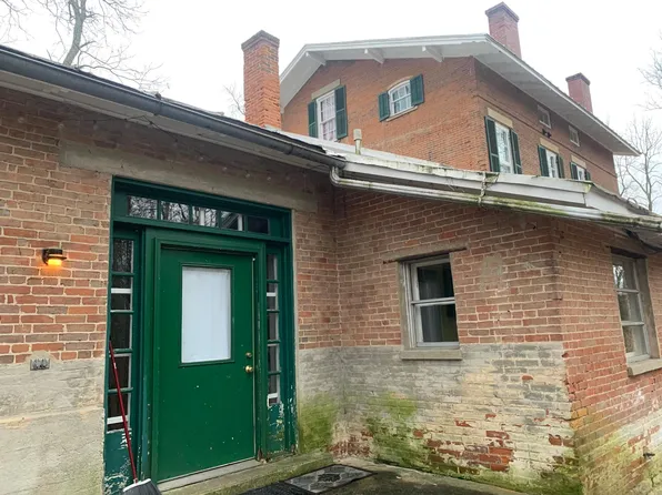 1280 Grinnell Dr, Yellow Springs, OH 45387