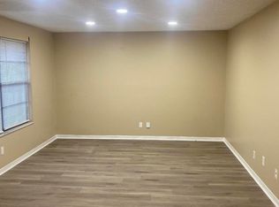 467 Lombard St APT 2C, Orange Park, FL 32073