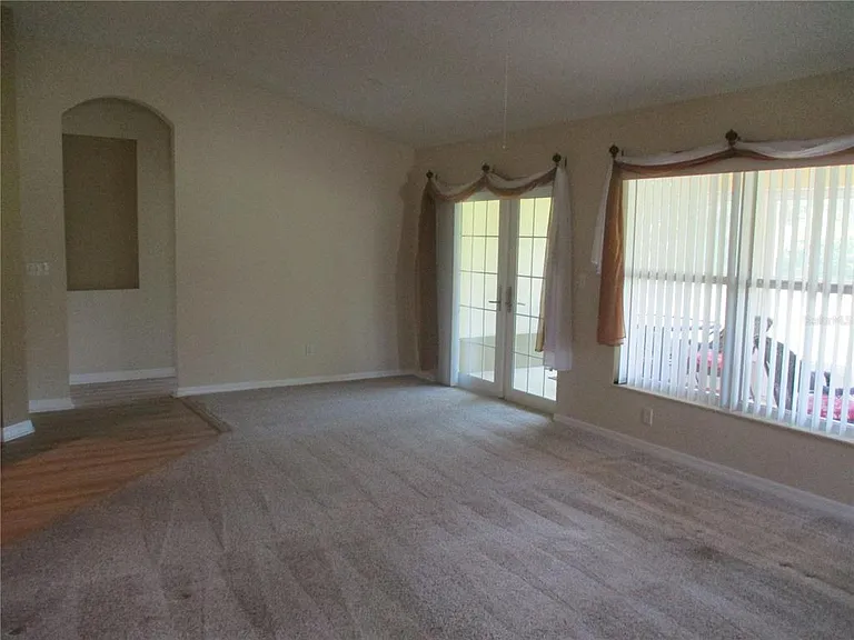 1256 Corinth Greens Dr — Photo 4