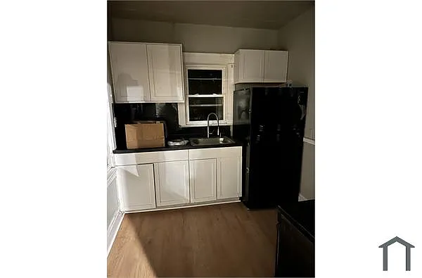 Building Photo - 14310 Potomac Ave #2