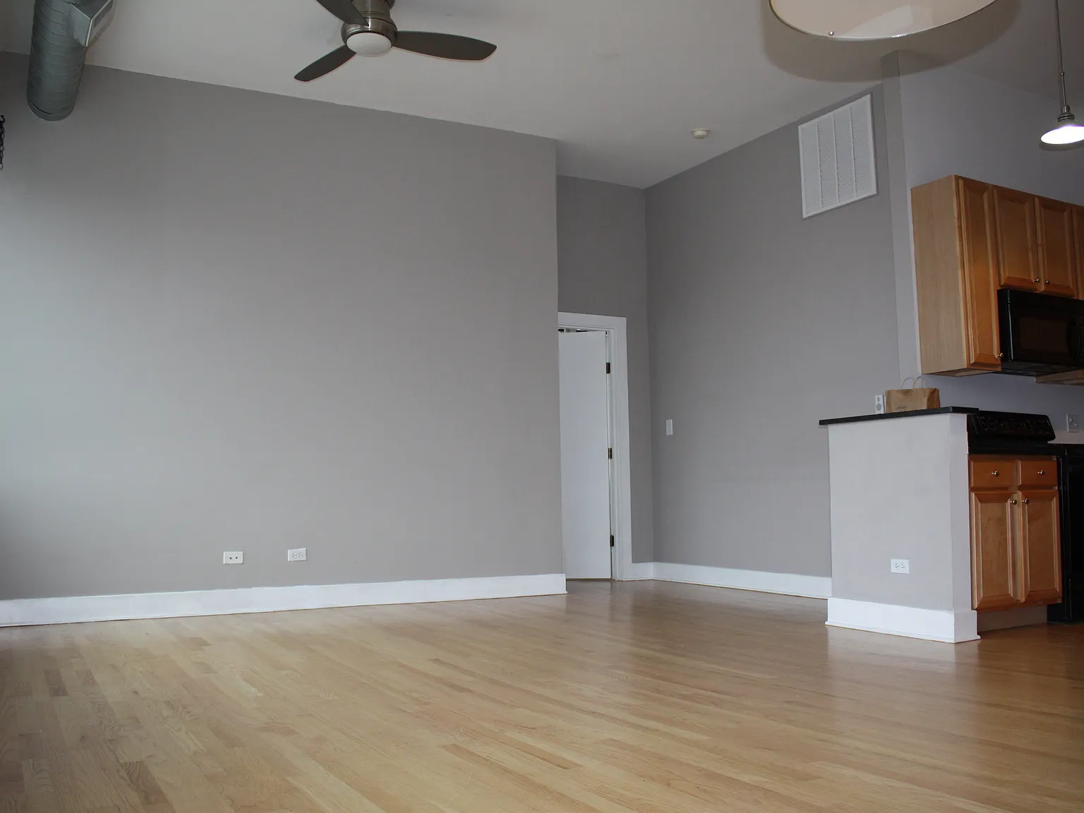 2 bed, 1150 sqft, $2,550 — Photo 3