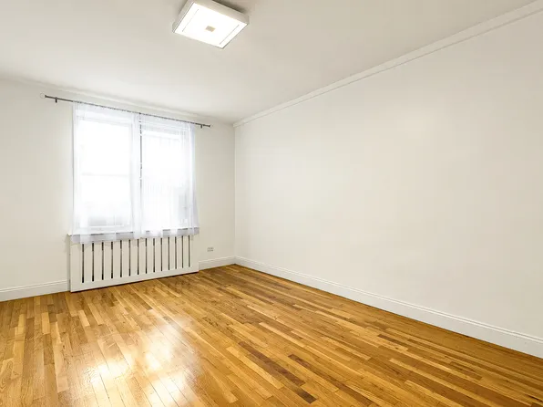 104-20 68th Drive image 21 of 27