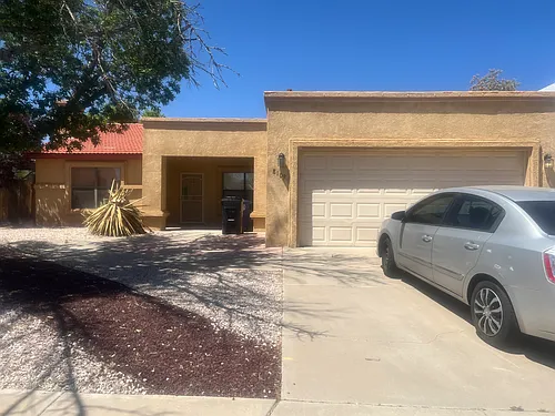 8109 Camino Paisano NW Photo 1