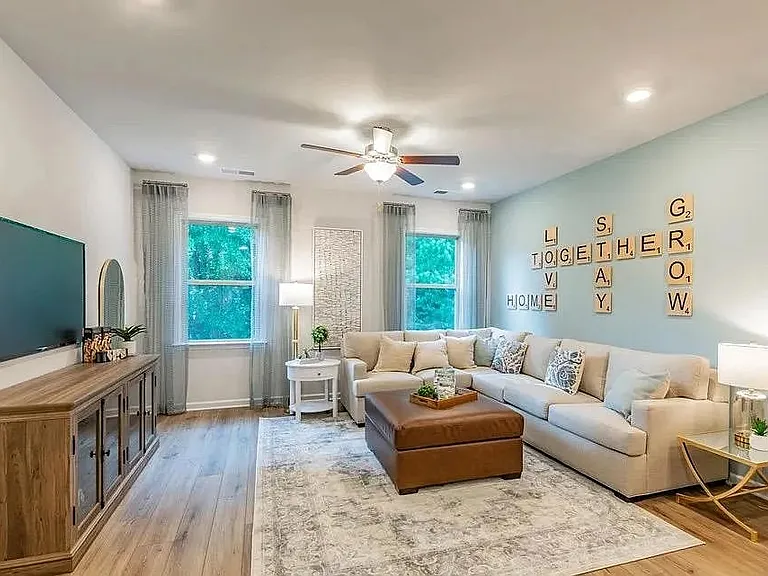 7930 Tiberon Pkwy — Photo 15
