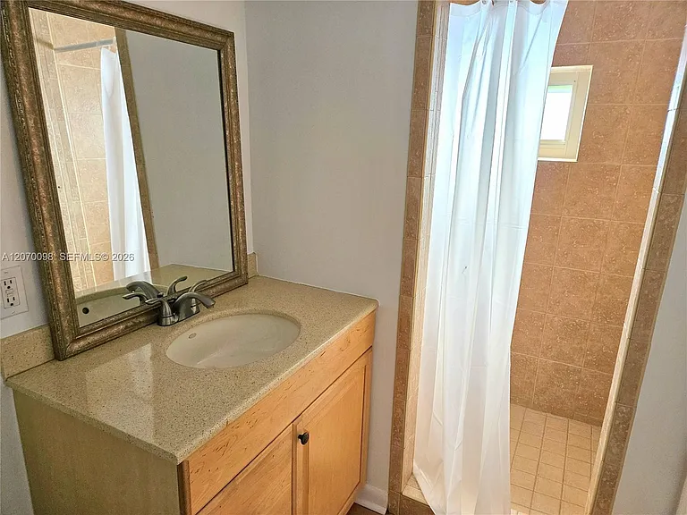 6624 SW 78th Ter — Photo 18