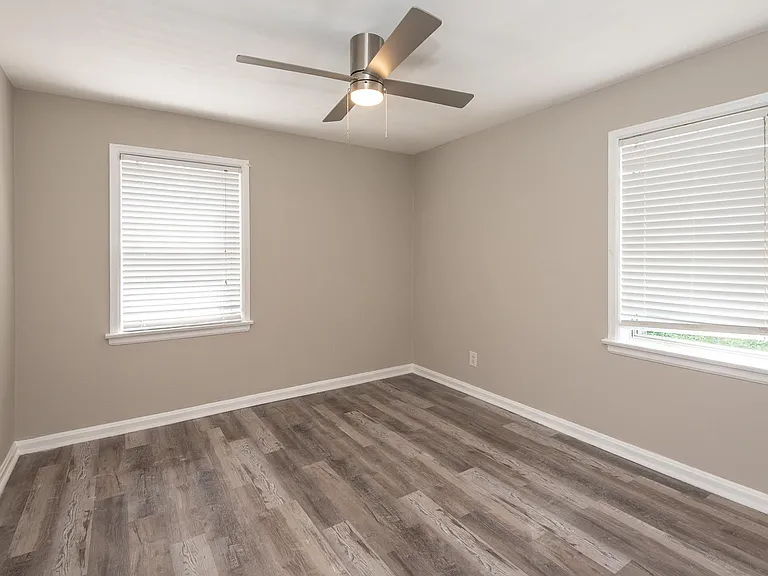10116 Saint Katherine Ln — Photo 15
