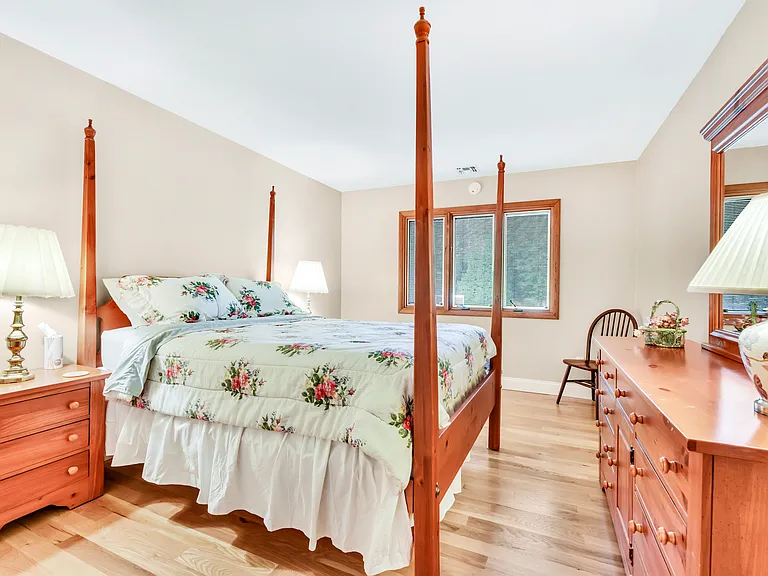 46 Dogwood St — Photo 15