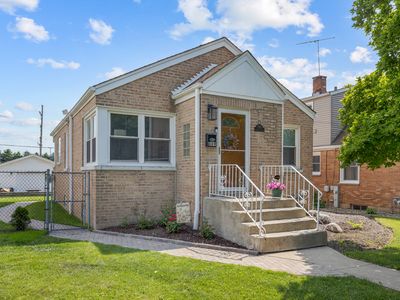 889 S Golf Cul De Sac St, Des Plaines, IL, 60016