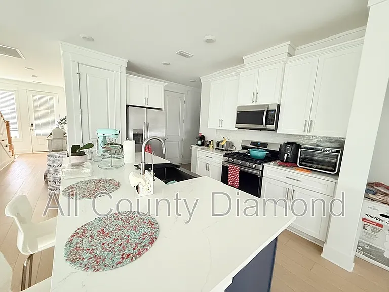 861 Breakfast Point Blvd — Photo 4