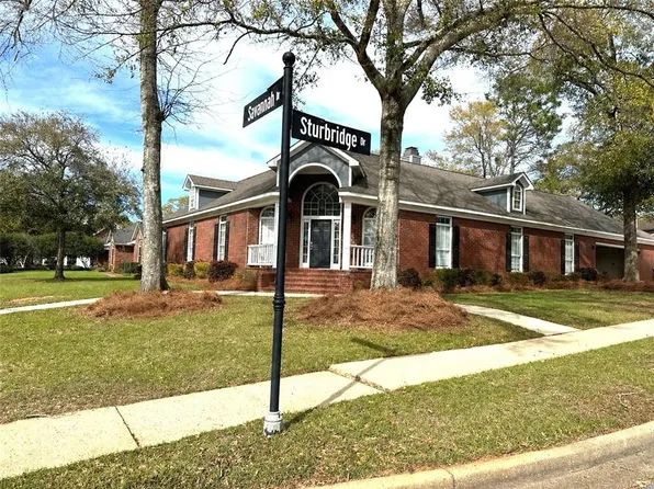 6108 Sturbridge Dr, Mobile, AL 36609