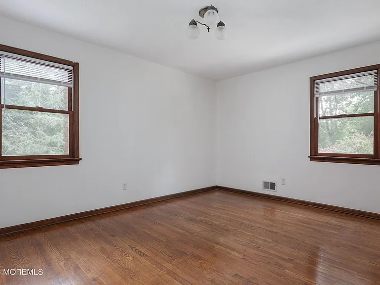18 Seven Oaks Dr — Photo 24