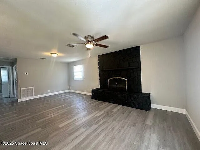 342 Crown Blvd — Photo 6