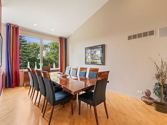 5th image of 360 Charal Ln