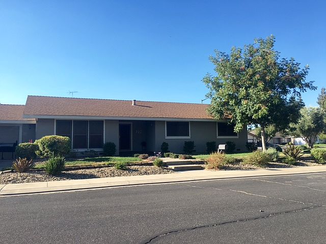 2nd image of 702 Myrtle Ct