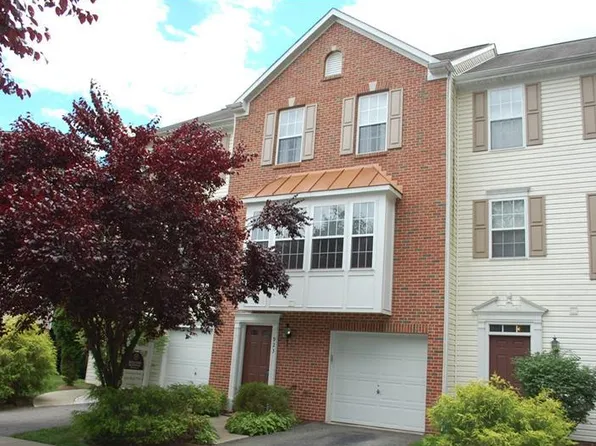923 Tanglewood Dr, Bethel Park, PA 15102