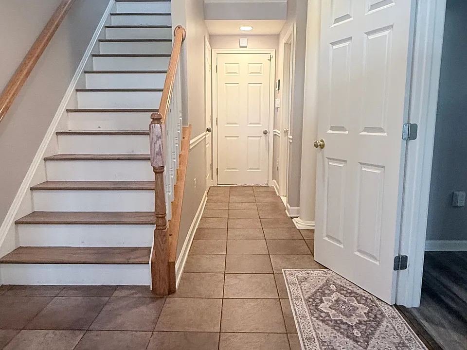 736 Chevington Ct