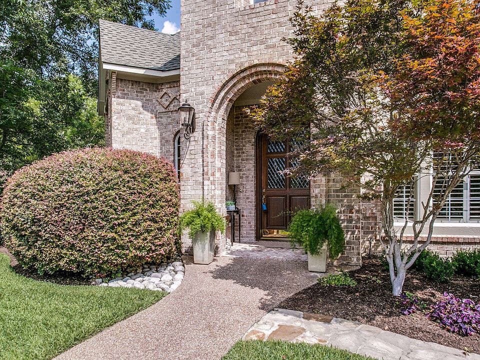 1st image of 1701 Pembroke Ln