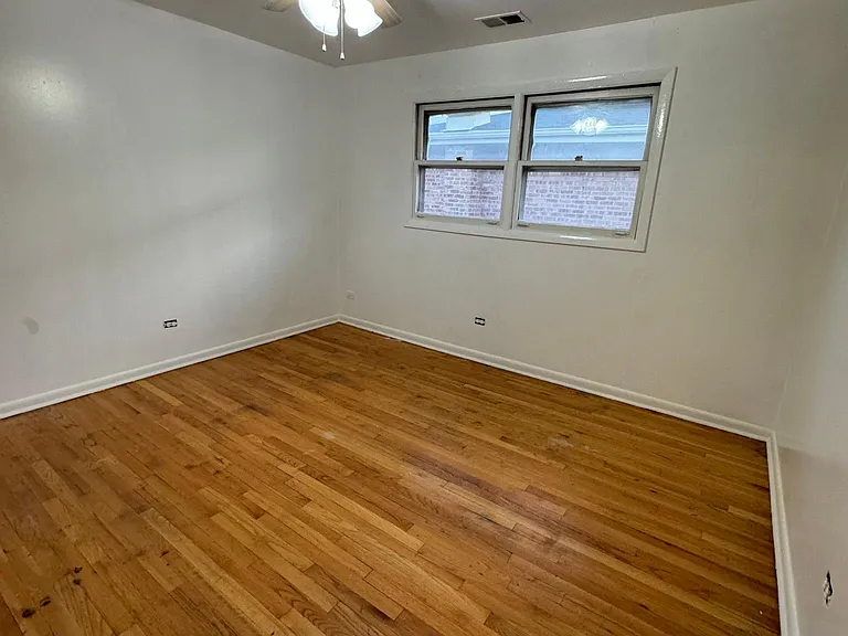 391 Madison Ave #2 — Photo 10