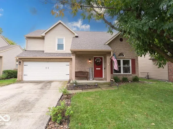 11064 Oakridge Dr, Fishers, IN 46038