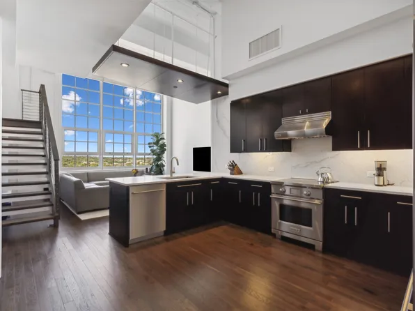 2600 W 7th St APT 2812, Fort Worth, TX 76107