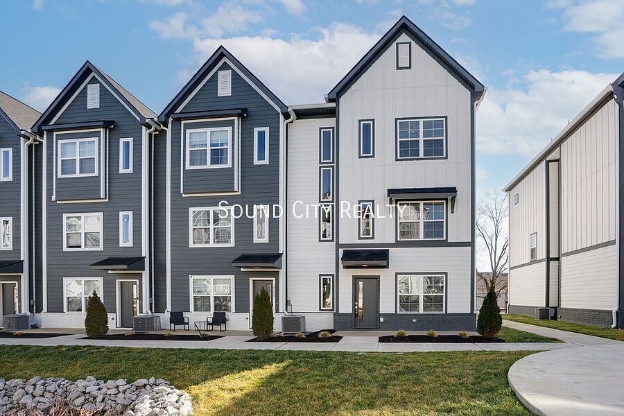 1st image of 700 N Dupont Ave #321