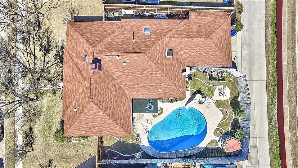 1st image of 2252 Big Bend Dr