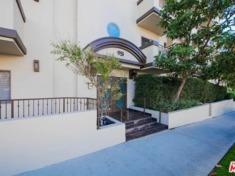 951 Granville Ave #Penthouse 1 — Photo 14