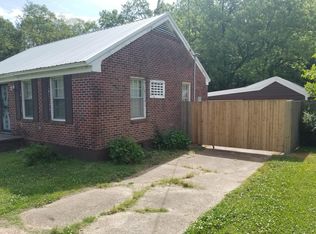 2647 Roper Rd, Memphis, TN 38128