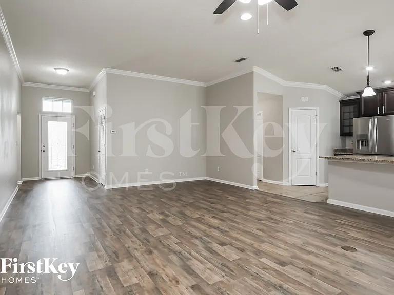 104 Glenlivet Way — Photo 5