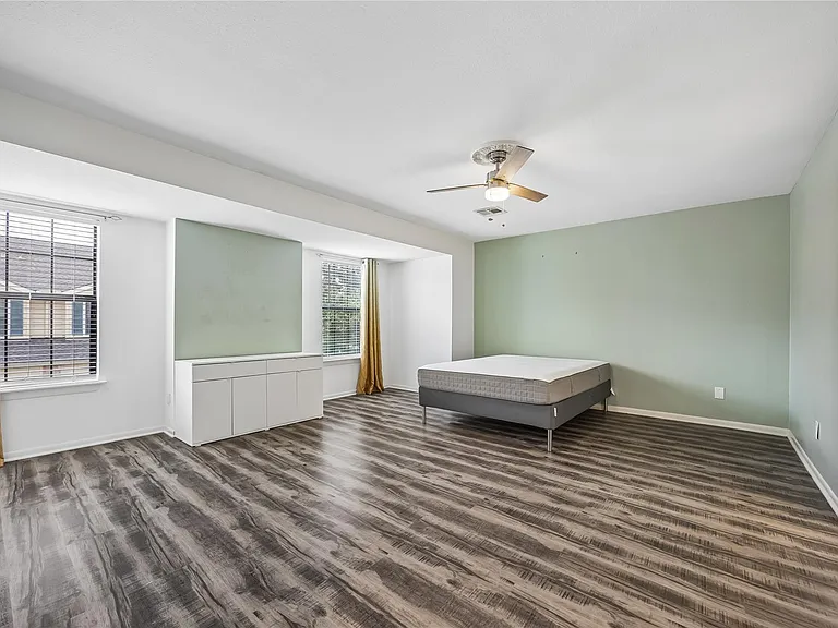 763 Bering Dr #B — Photo 8