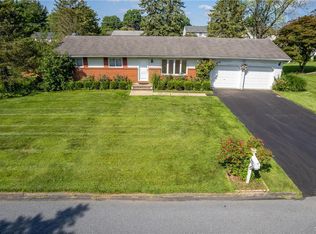 3613 Ironstone Rd, Bethlehem, PA 18020