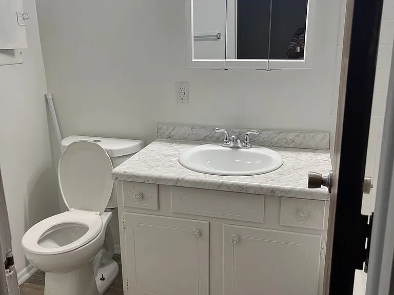 Tiberwood Apartments — Photo 10