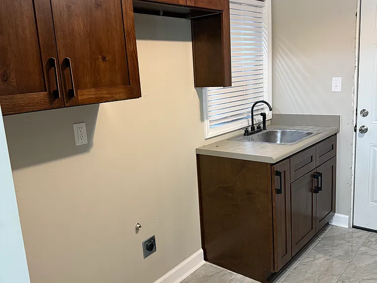 1419 Silver St #2 — Photo 15