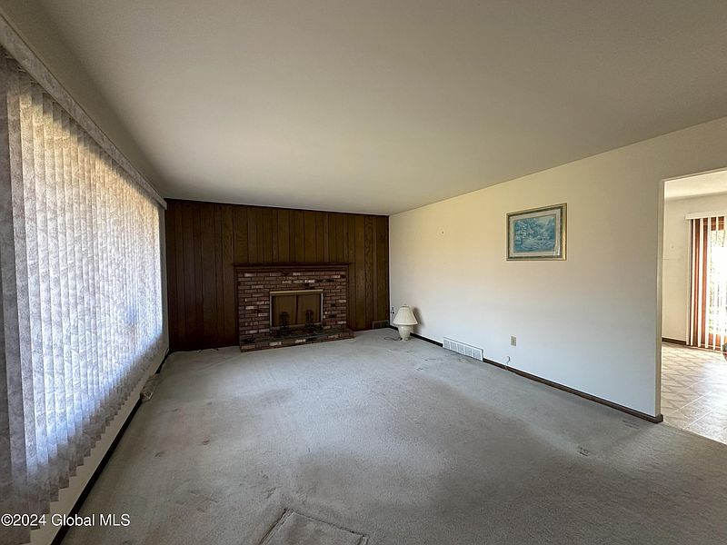 3rd image of 787 Pearse Road